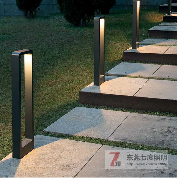 东莞榴莲视频污污照明户外花园草坪灯实拍效果